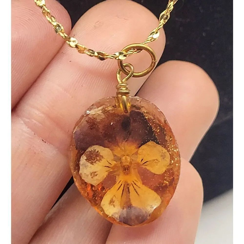 Artisan Handmade Resin Violet Pendant Necklace 17in